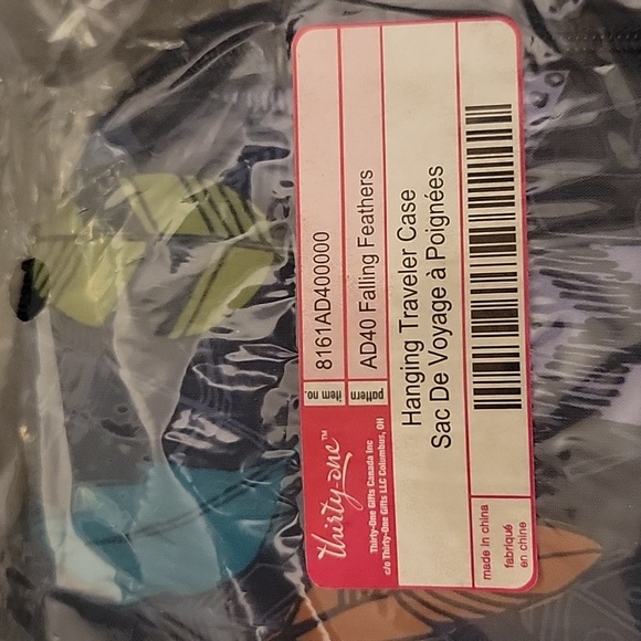 Thirty One Gifts Hanging Traveler Case - Picture 2 of 3